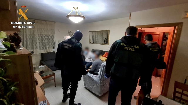 Mandados de busca e apreensão foram realizados em diversas cidades espanholas. Foto: Guardia Civil.